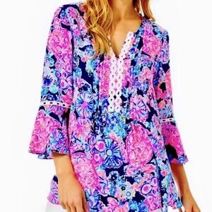 Lilly Pulitzer tropical turtle amazement Floral Pink and Blue Women's Top